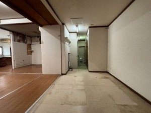 LINE_ALBUM_太秦多薮町3190万　写真_250904_66